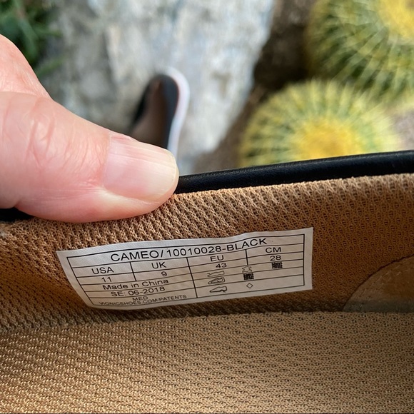 VIONIC Black Leather Slip Ons ⭐️ So Cute - Picture 8 of 13